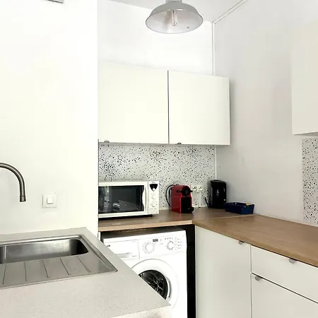 Lion - Parking Et Balcon - Campus Apartament
